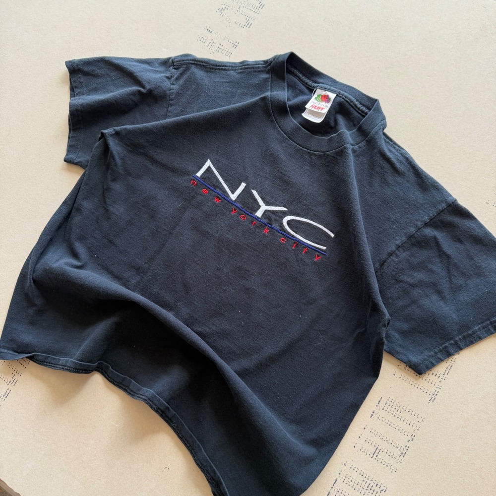 Vintage 90s Embroidery New York City T-shirt